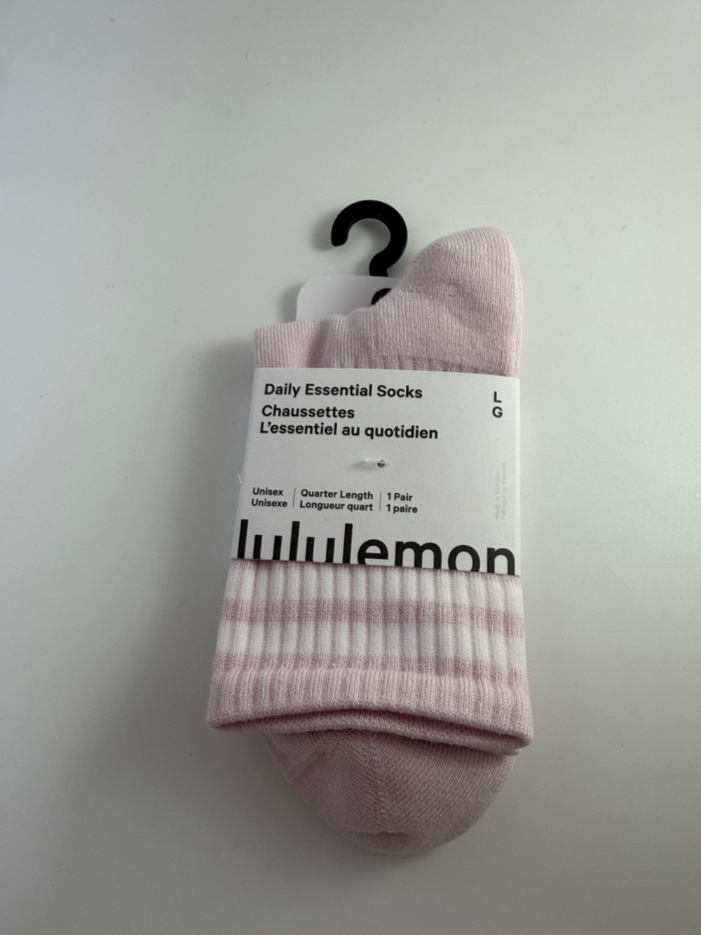 Lululemon Daily Essential Socks in pink & white NWT